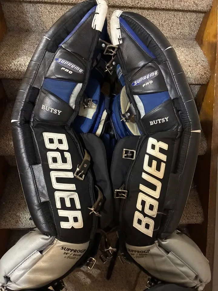 Bauer Goalie Pads image indicator(7)
