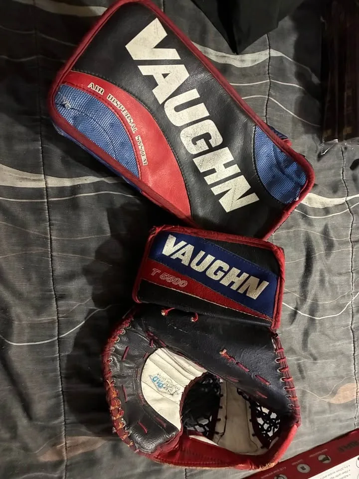 Goalie gear sale image indicator(7)