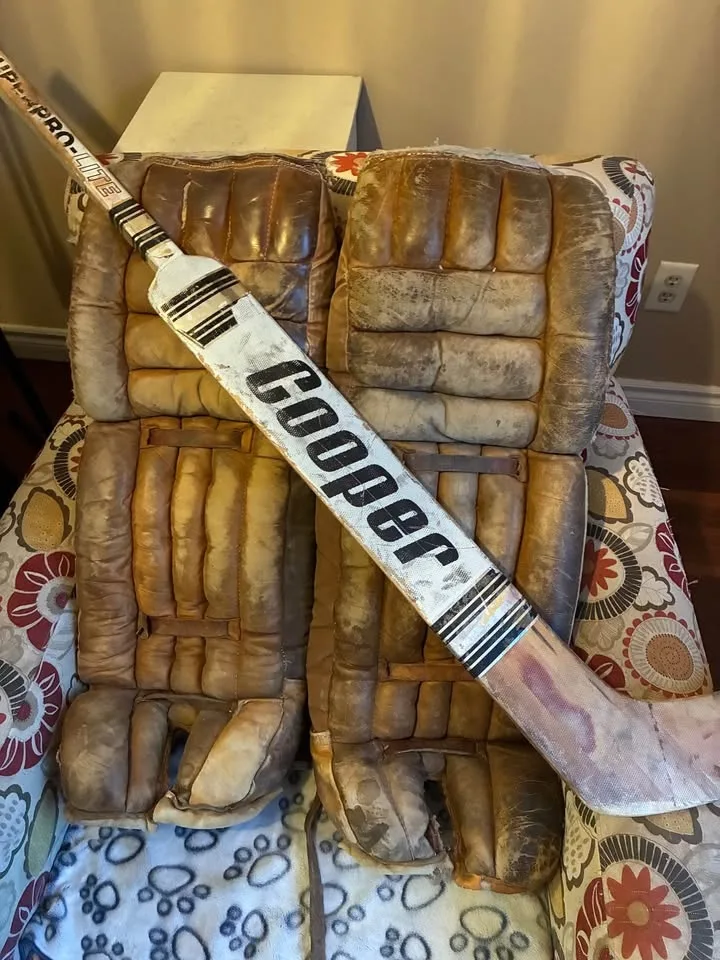 Goalie gear sale image indicator(9)