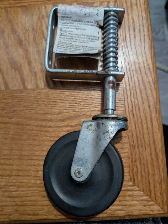 Gate Caster