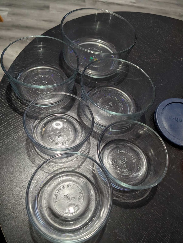 Assorted Anchor glass storage containers - photo 2