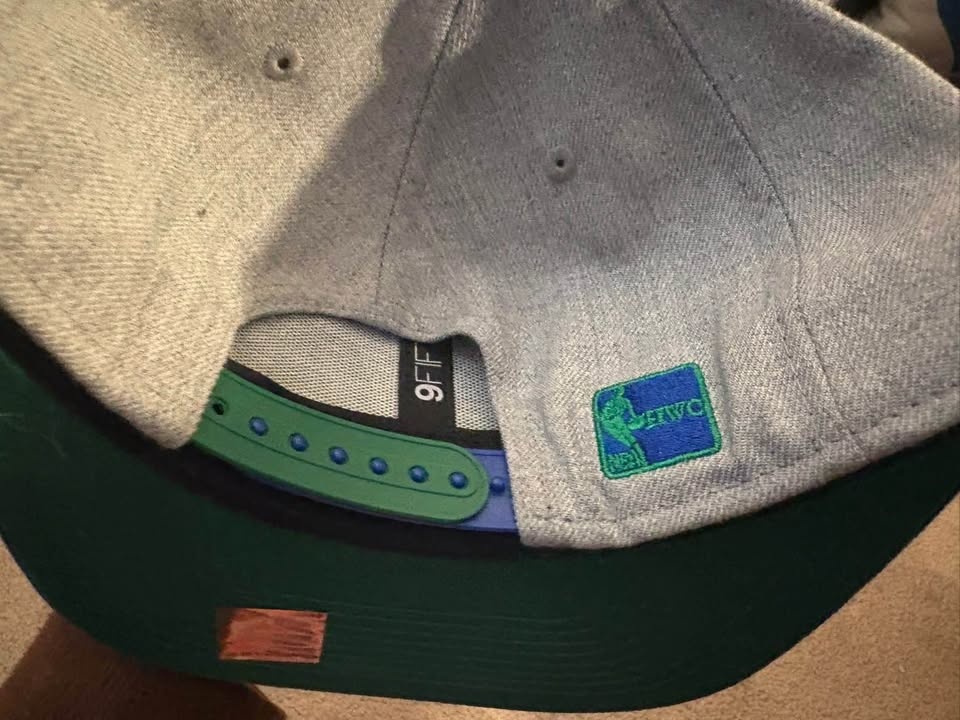 Minnesota timber wolves hat - photo 2