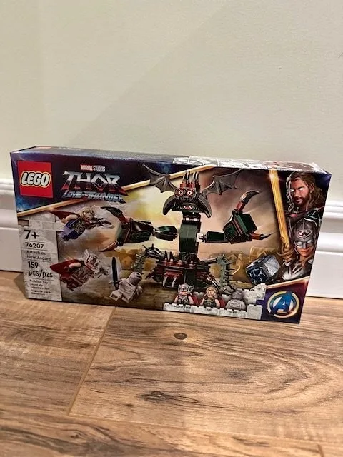 Lego 76207 - Attack on New Asgard - BNIB