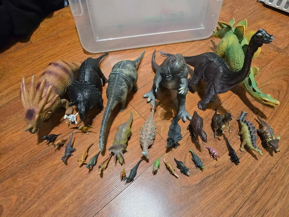 Dinosaur toys image indicator(2)