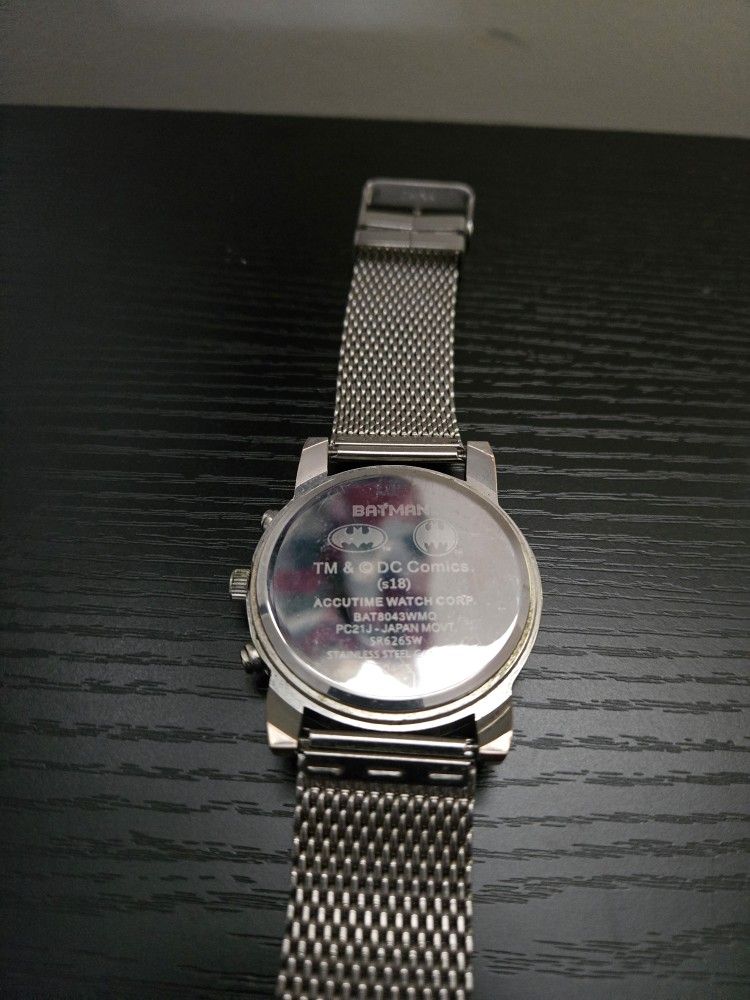 Batman Silvertone Mesh Strap Watch (Bat8043) - photo 2