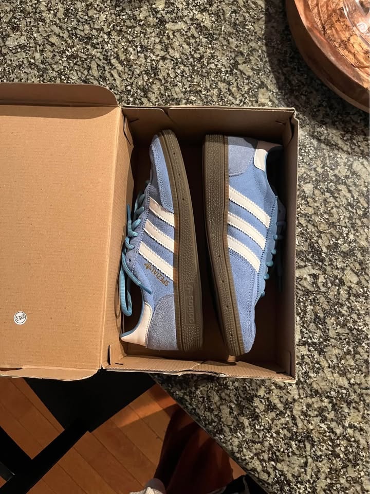 Adidas size 38.5 or size 7.5 womens - photo 4