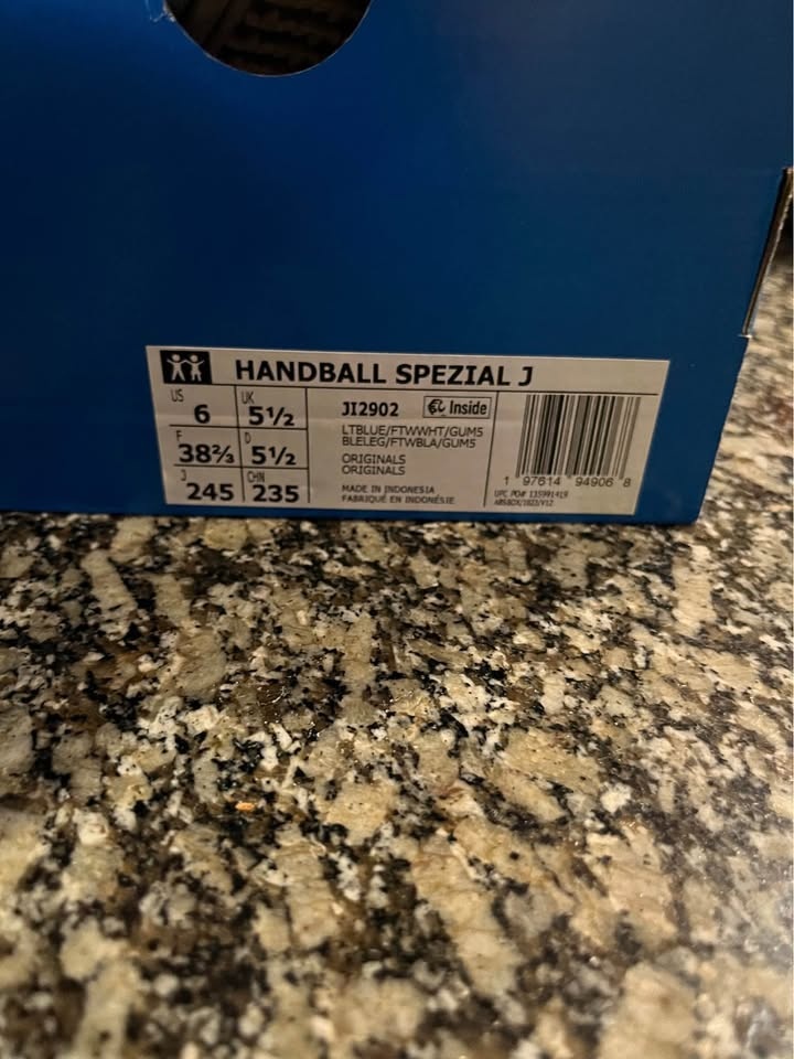 Adidas size 38.5 or size 7.5 womens - photo 5