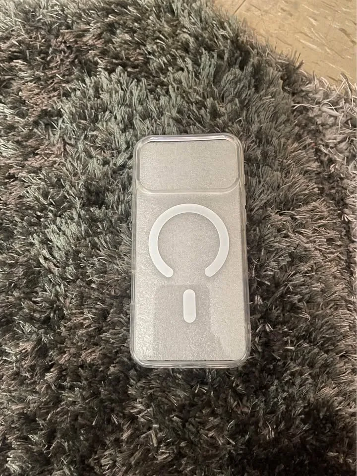 Iphone 17 Pro Max Clear Case image indicator(2)