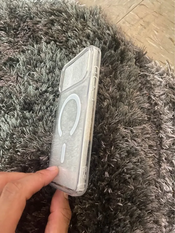 Iphone 17 Pro Max Clear Case image indicator(3)