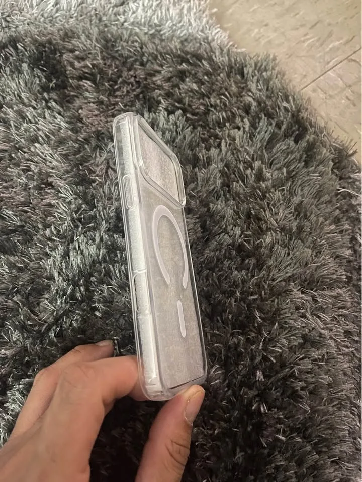 Iphone 17 Pro Max Clear Case image indicator(4)