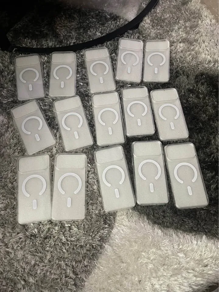 Iphone 17 Pro Max Clear Case image indicator(6)