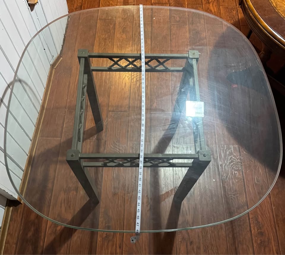 Dining table - photo 2