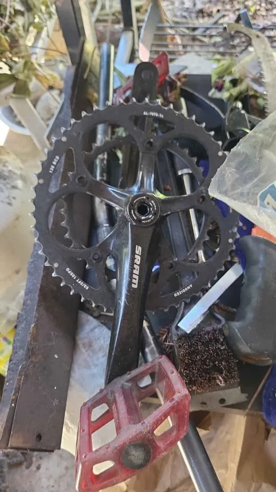 misc tools power cords and snow board with bag moving sale ladde image indicator(4)