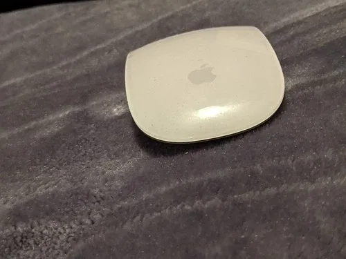 Apple Magic Mouse 2 - A1657 Wireless Mouse - White image indicator(4)