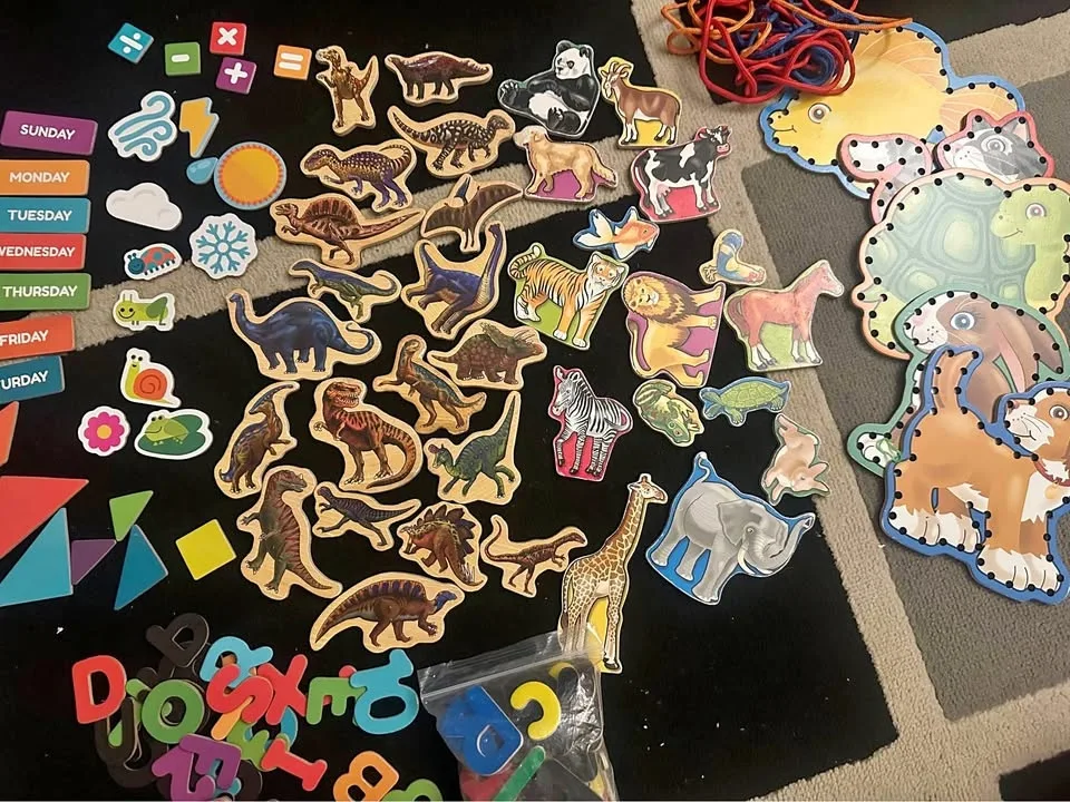 Magnets and lace cards!