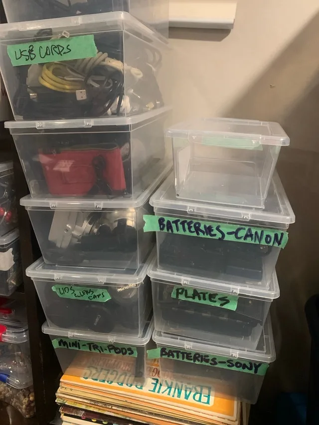 Old CAMERA collection, bodies, lenses, retro lenses w EOS image indicator(3)