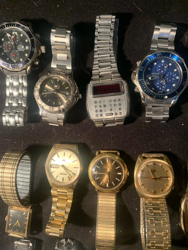 Watches - High quality time pieces - various brands and prices image indicator(2)
