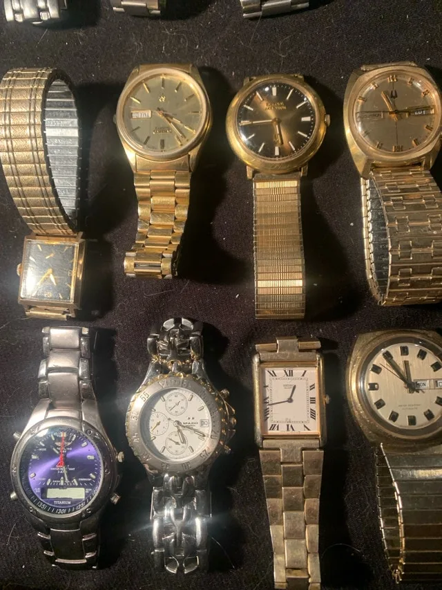 Watches - High quality time pieces - various brands and prices image indicator(3)