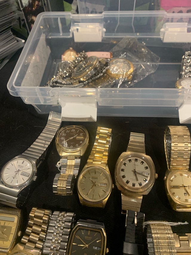 Vintage Watch Lot - Bulova, Seiko, Disney & More - photo 3