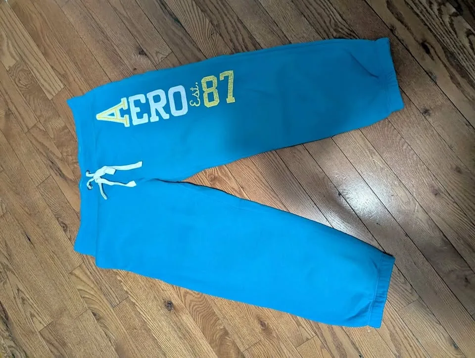 Ladies blue Aeropostale Bottoms Medium, Waterdown pickup