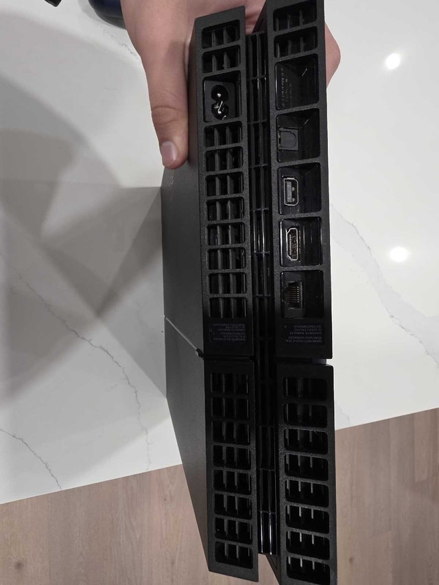 Playstation 4 - photo 3