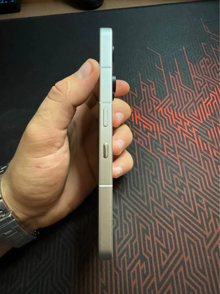 Nothing Phone 3 512 GB image indicator(3)