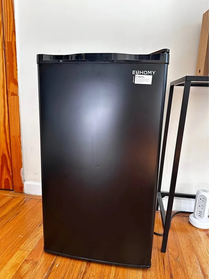 Compact Refrigerator - Washington Height