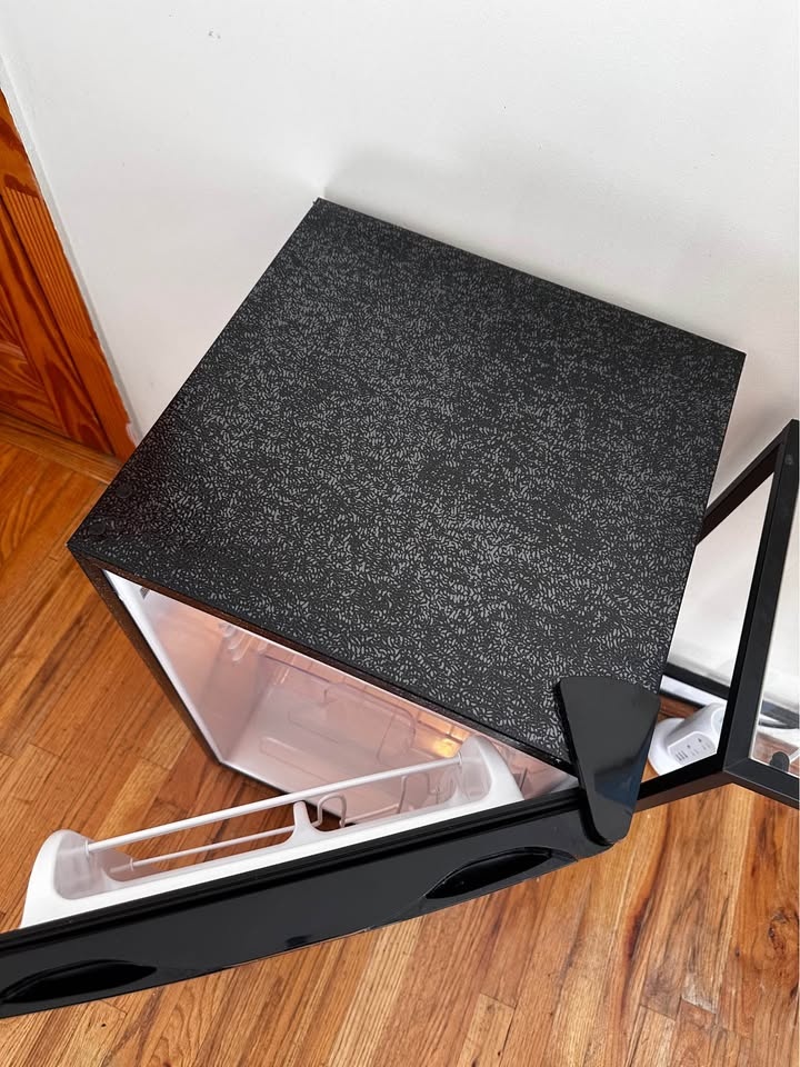 Compact Refrigerator - Washington Height - photo 3