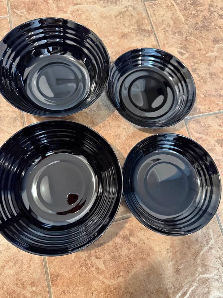 IKEA Serving Bowls & Deep Plates – Black, Brand New