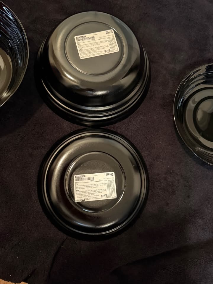 IKEA Serving Bowls & Deep Plates – Black, Brand New - photo 3