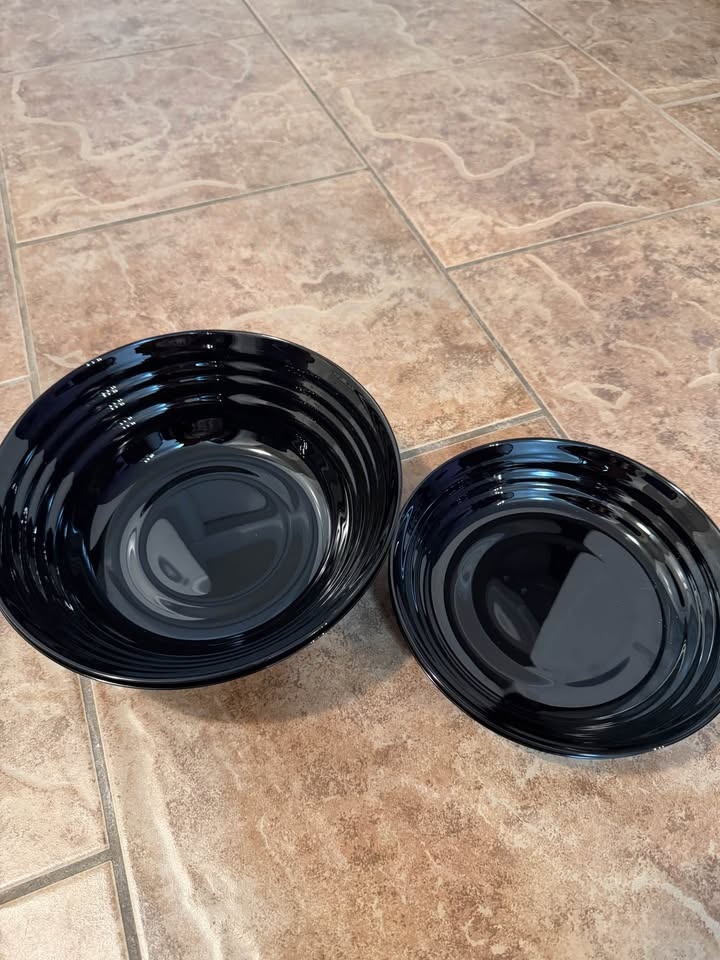 IKEA Serving Bowls & Deep Plates – Black, Brand New - photo 5