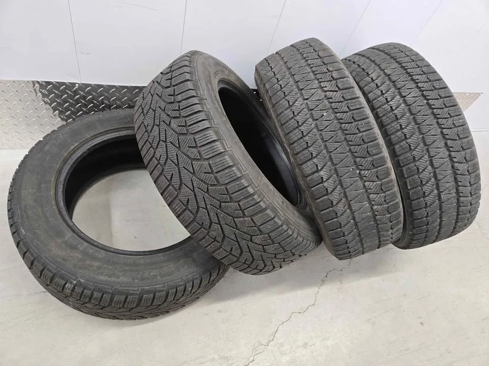 Four Winter Tires- 225/65R17 image indicator(8)