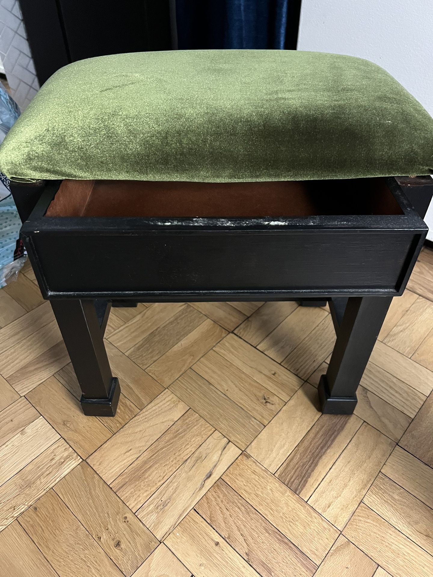 Dresser Stool - photo 2