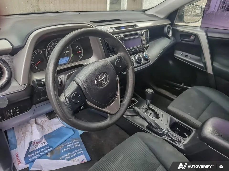 2017 Toyota RAV4 LE image indicator(2)