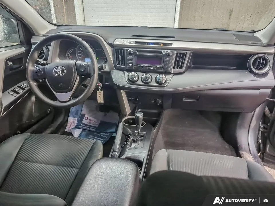 2017 Toyota RAV4 LE image indicator(3)