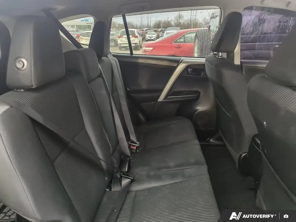 2017 Toyota RAV4 LE image indicator(4)