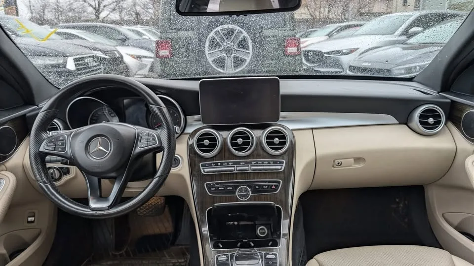 2018 Mercedes-Benz C300 image indicator(7)