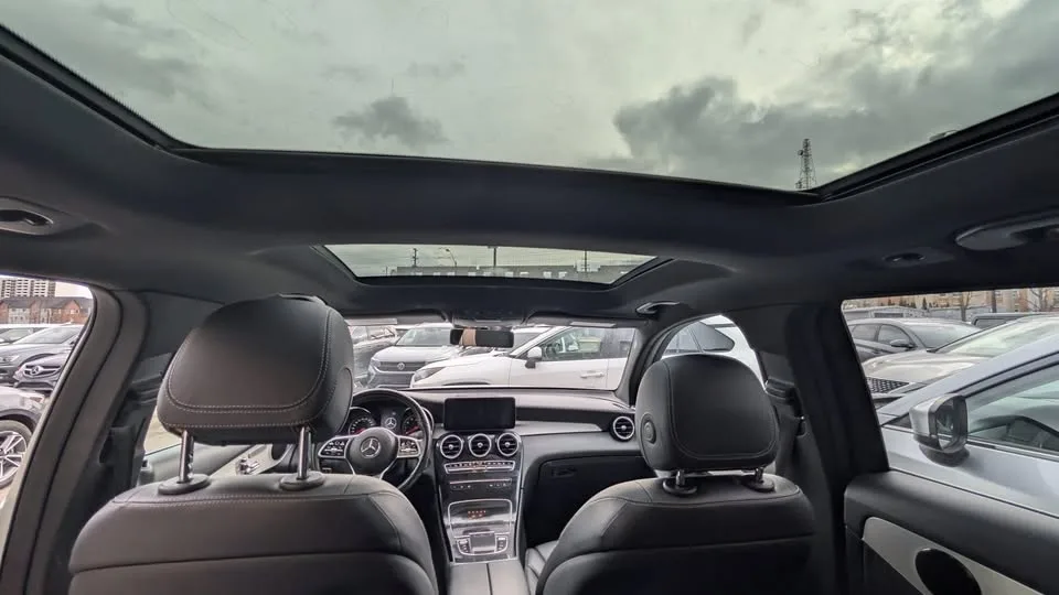 2022 Mercedes-Benz GLC 300 image indicator(10)