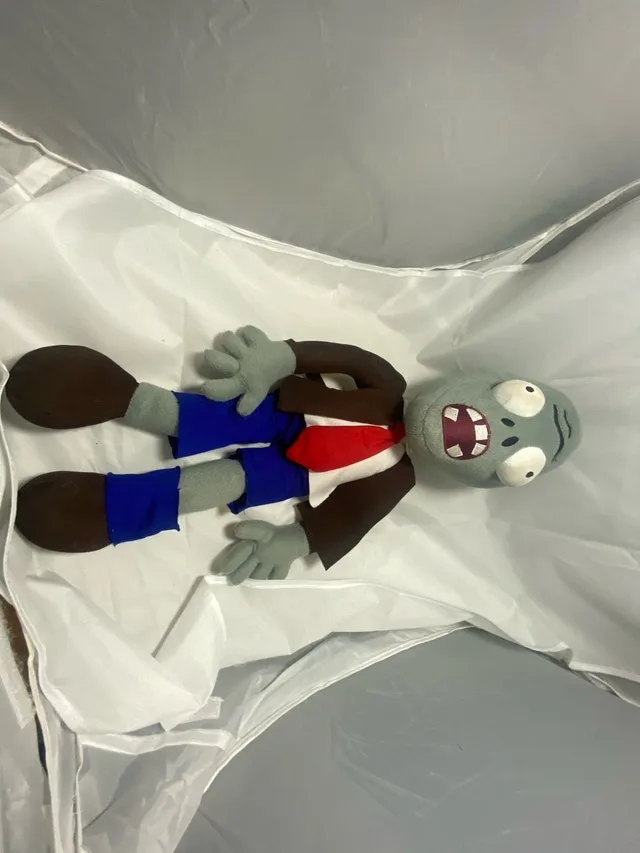 Plants Vs Zombies 20” Plush image indicator(2)