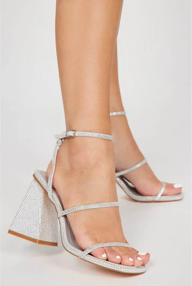 Shoes - Size 10 image indicator(3)