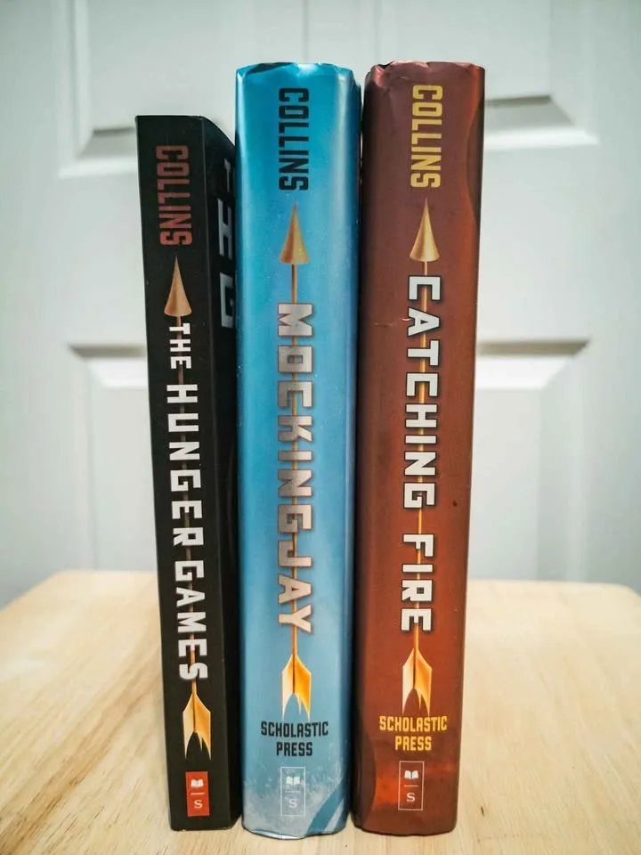 Hunger Games Trilogy Complete Pick Up, Toronto image indicator(3)