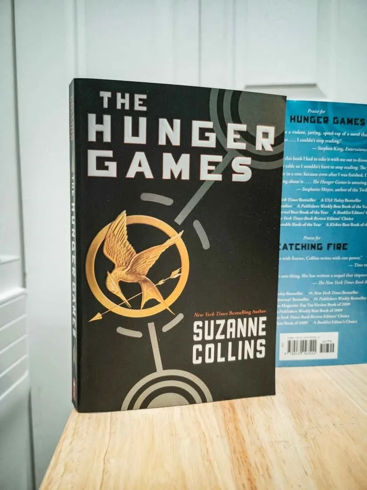 Hunger Games Trilogy Complete Pick Up, Toronto image indicator(4)