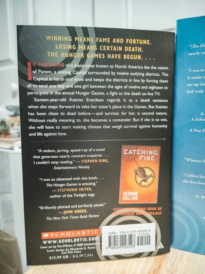 Hunger Games Trilogy Complete Pick Up, Toronto image indicator(7)