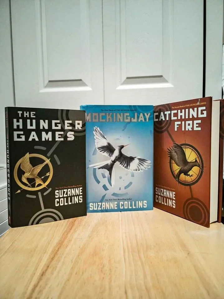 Hunger Games Trilogy Complete Pick Up, Toronto