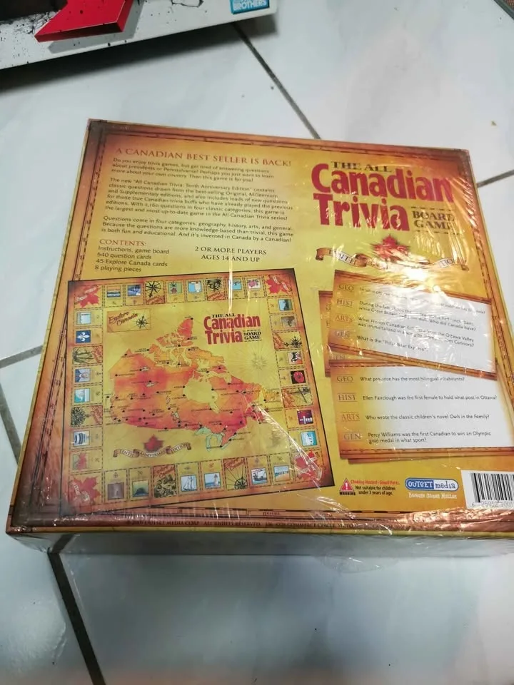 Risk + All Canadian Trivia 10th Anniversary Edition image indicator(3)