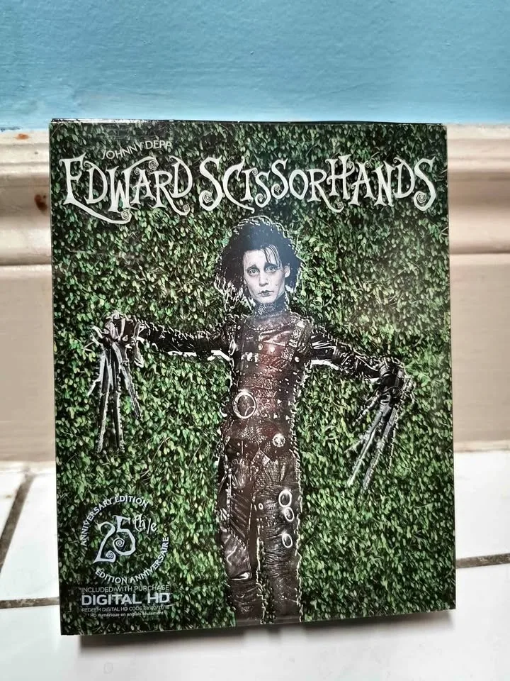 Edwards Scissorhands 25th Anniversary Boxset