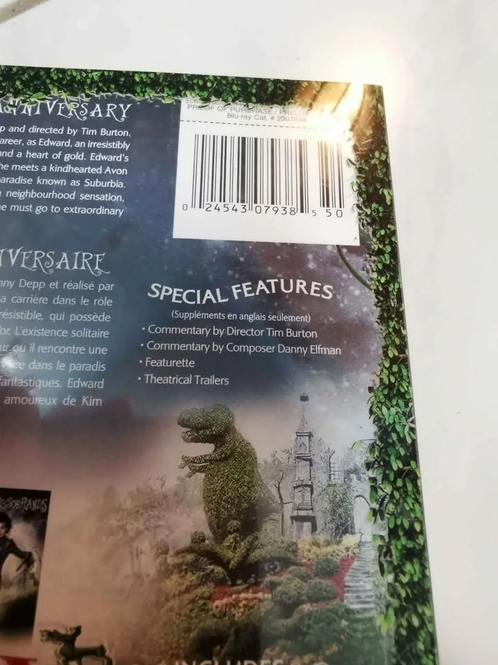 Edwards Scissorhands 25th Anniversary Boxset image indicator(4)