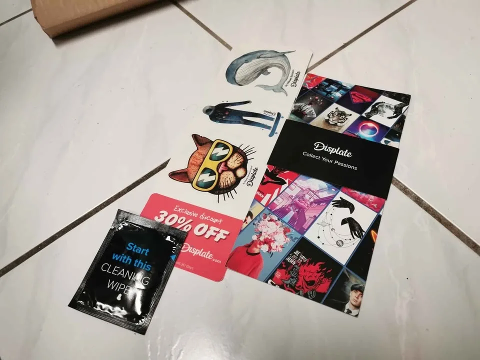 Displate Hummingbird Metal Sign Pick up, Toronto, Cabbagetown image indicator(8)