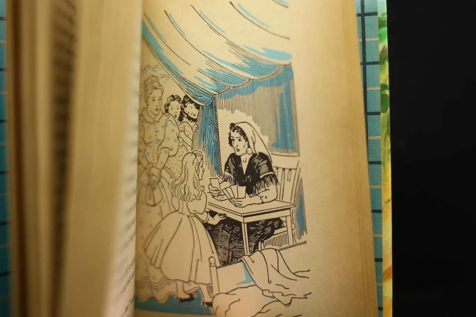 1954 The Bobbsey Twins at the Seashore image indicator(5)