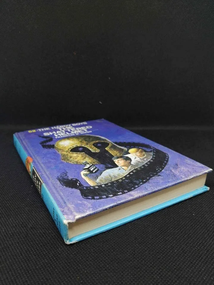 1973 Hardy Boys - 52 The Shattered Helmet image indicator(3)